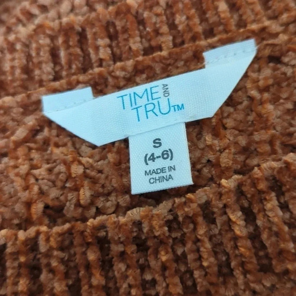Time and Tru Women's Textured Hi-Lo Sweater - Picture 6 of 8